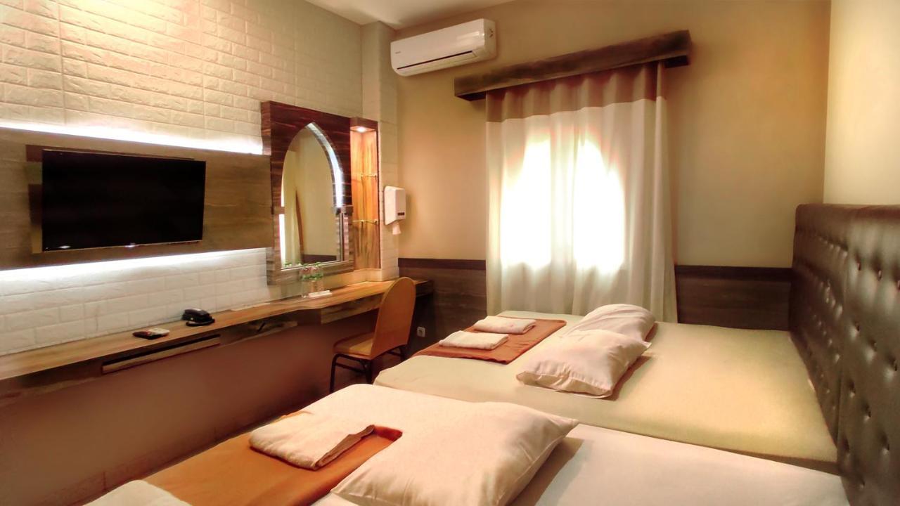 סמאראנג Hotel Syariah Larismanis מראה חיצוני תמונה