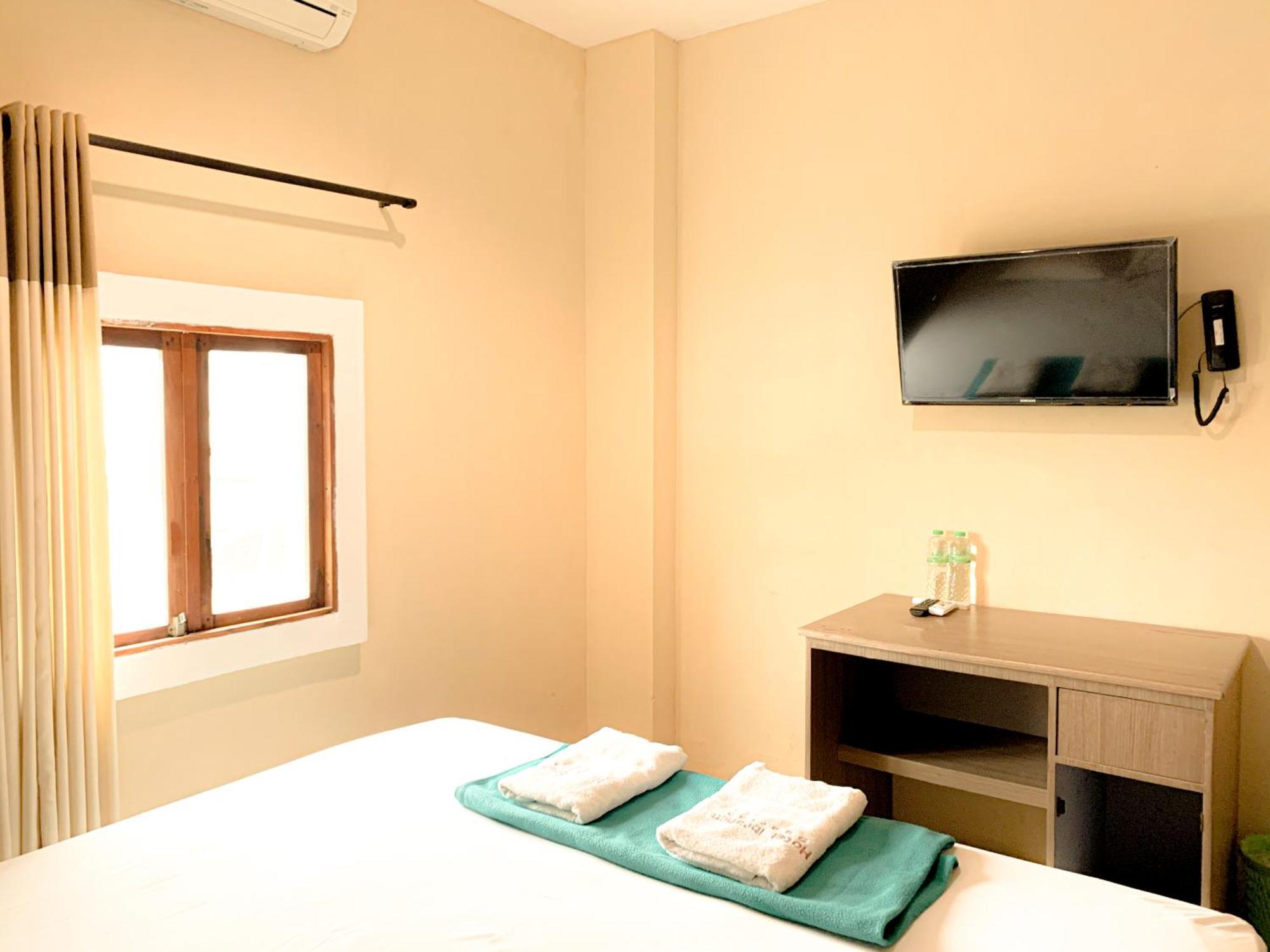 סמאראנג Hotel Syariah Larismanis מראה חיצוני תמונה