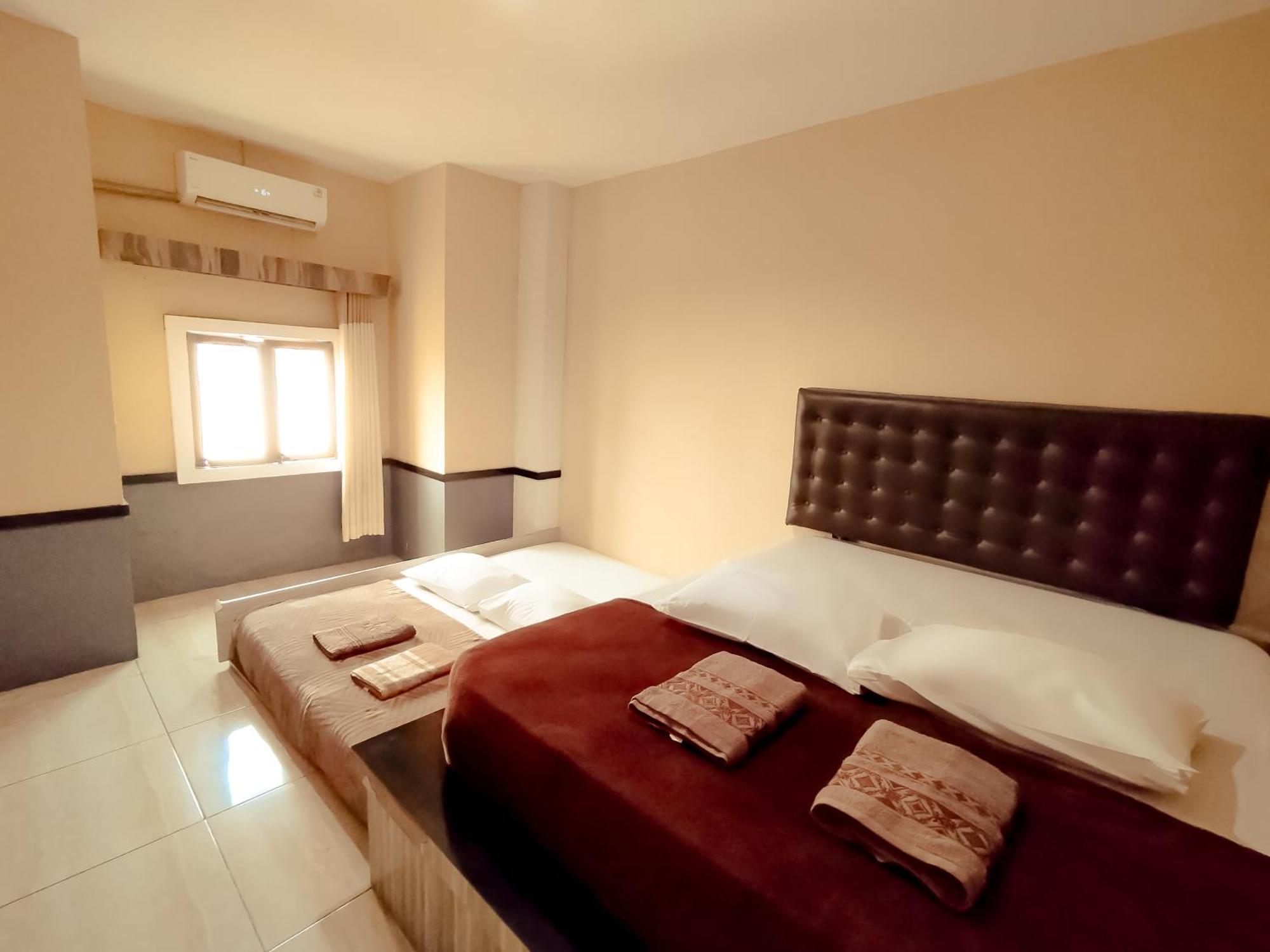 סמאראנג Hotel Syariah Larismanis מראה חיצוני תמונה