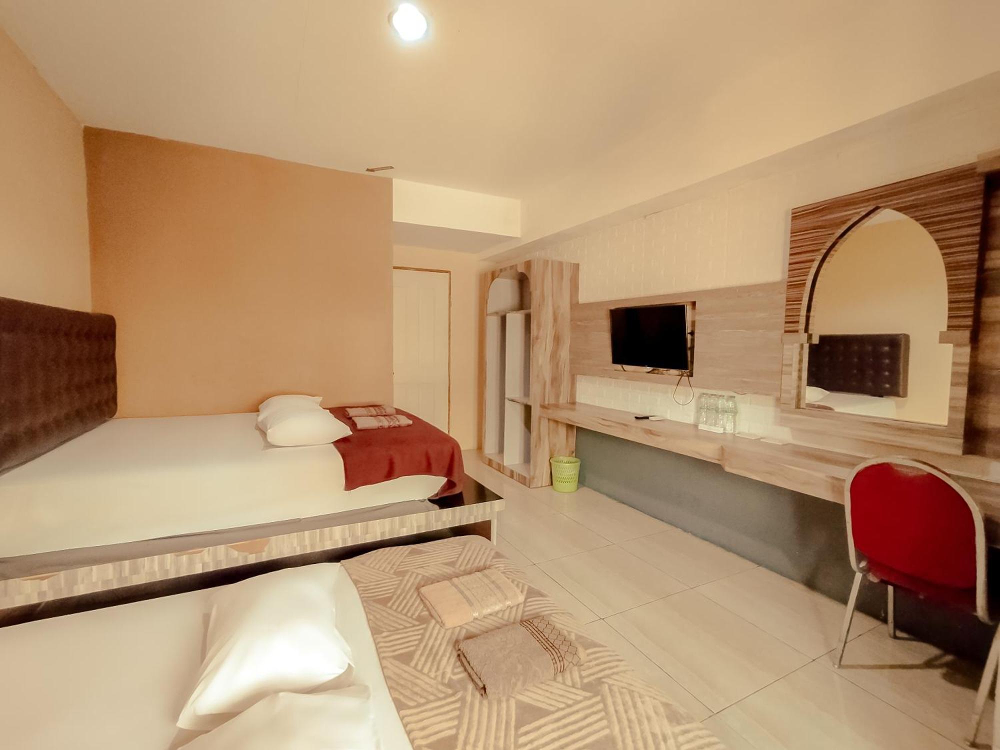 סמאראנג Hotel Syariah Larismanis מראה חיצוני תמונה