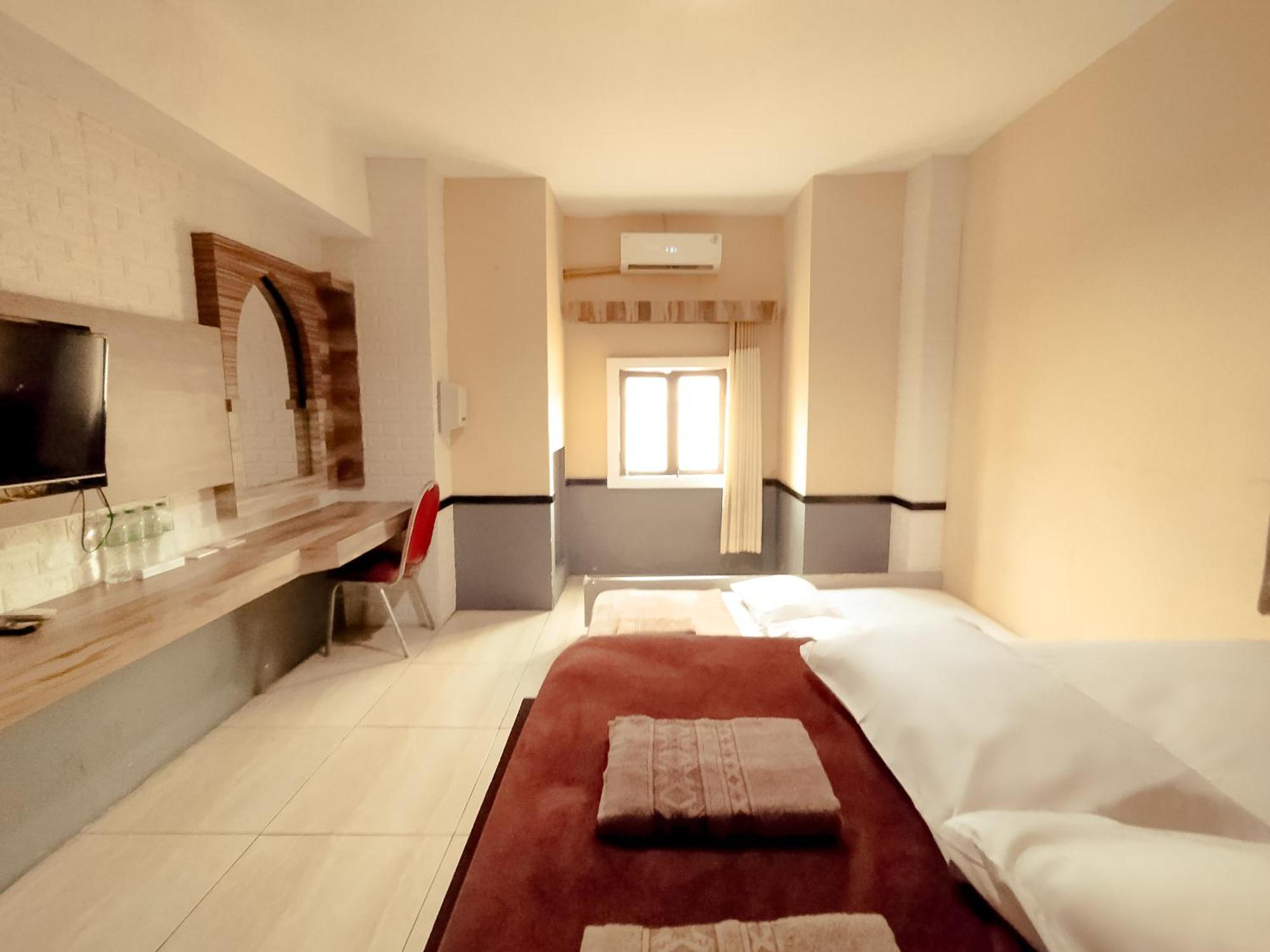 סמאראנג Hotel Syariah Larismanis מראה חיצוני תמונה